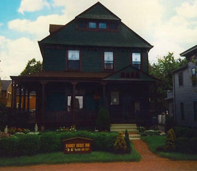 The Harney House Inn Indianapolis Extérieur photo